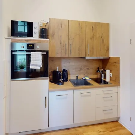 Apartment Sweethome - Business-apartment Mit Kueche, Terrasse, Stellplatz