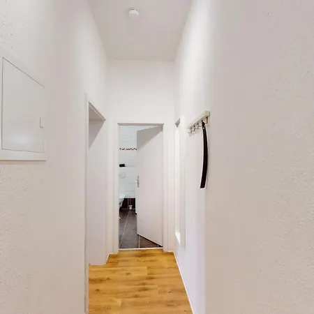 Sweethome - Business-apartment Mit Kueche, Terrasse, Stellplatz Magdeburg