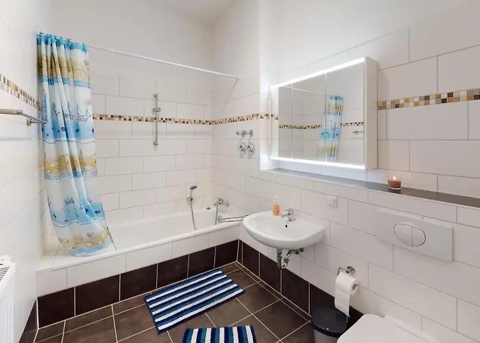 Appartamento Sweethome - Business-apartment Mit Kueche, Terrasse, Stellplatz *