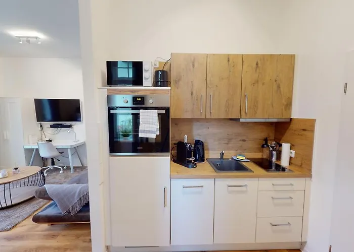 Sweethome - Business-apartment Mit Kueche, Terrasse, Stellplatz *