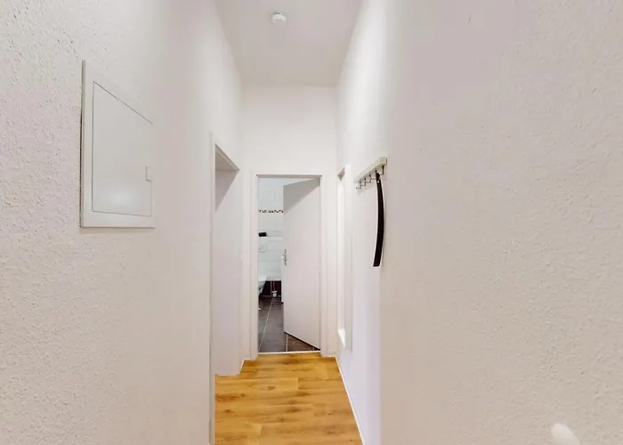 Sweethome - Business-apartment Mit Kueche, Terrasse, Stellplatz Magdeburgo