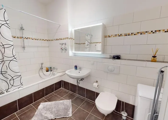 Appartamento Sweethome - Business-apartment Mit Kueche, Terrasse, Stellplatz Magdeburgo