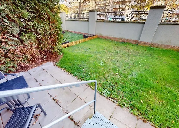 Sweethome - Business-apartment Mit Kueche, Terrasse, Stellplatz Magdeburgo